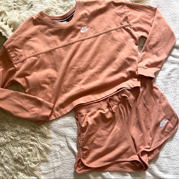 nike lounge shorts